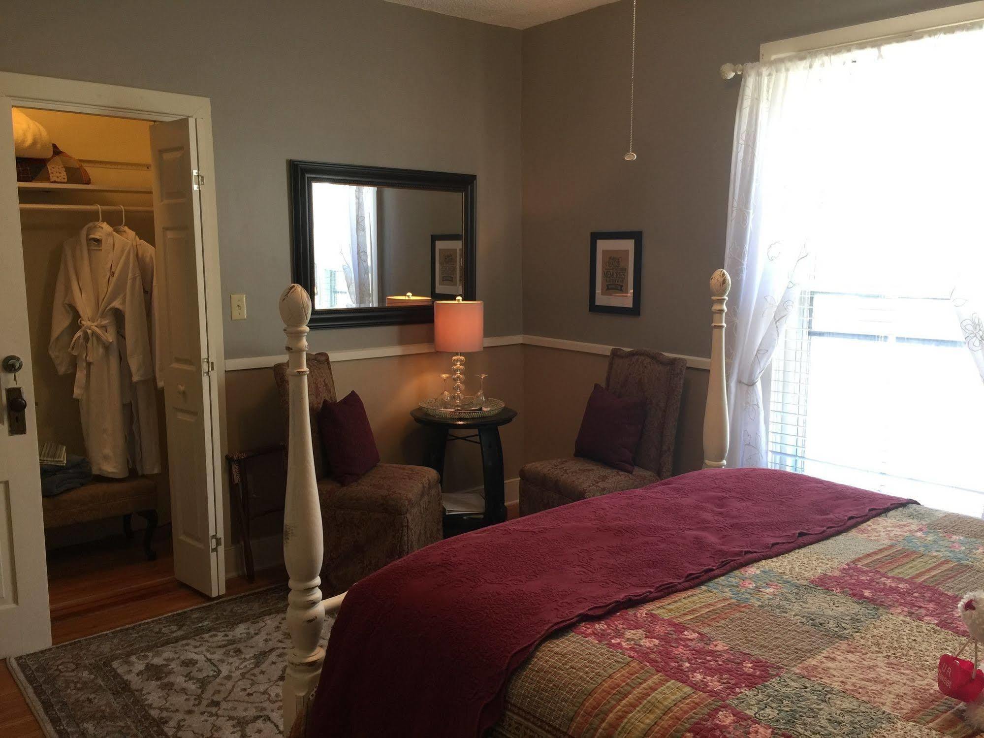 Lovingston Orchard House B&B מראה חיצוני תמונה